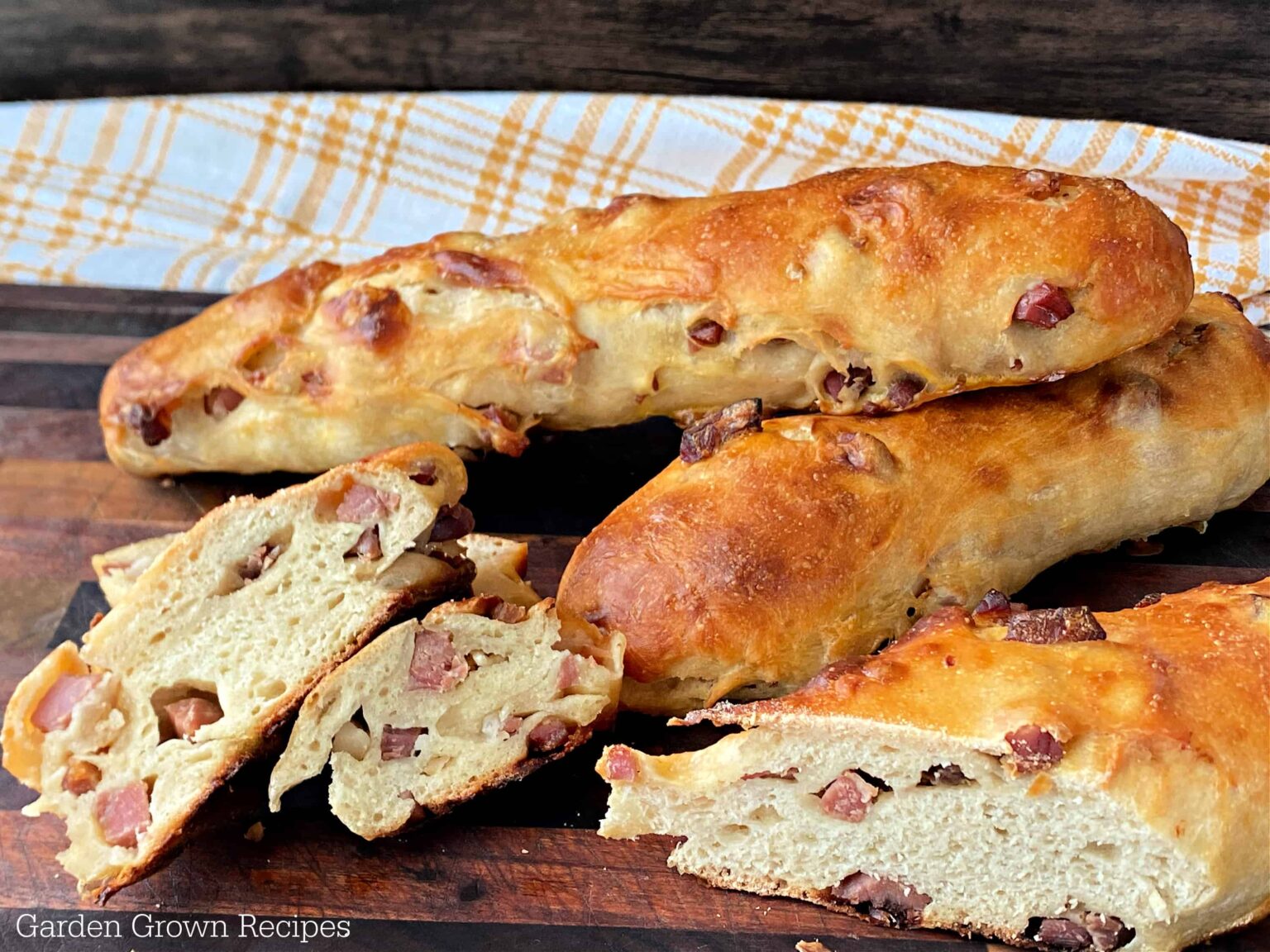 Prosciutto Bread Recipe (aka Homemade Lard Bread)