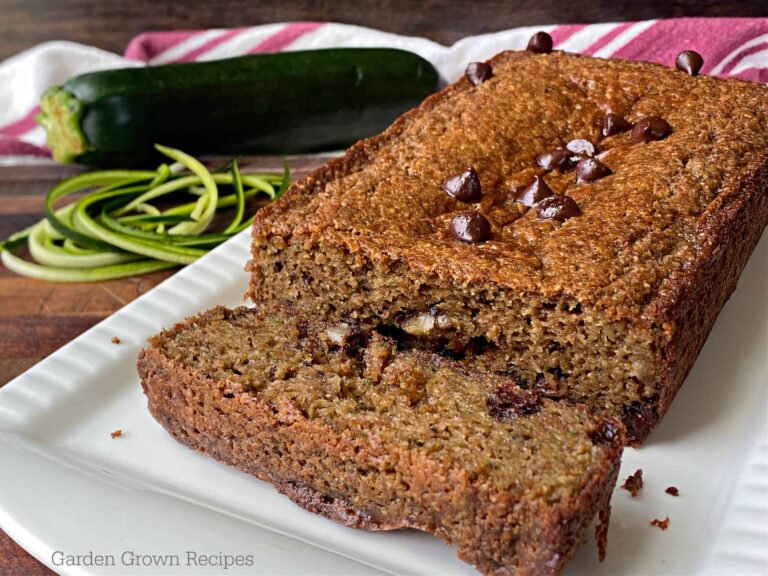 How to Make Gluten Free Zucchini Bread (Easy Recipe)