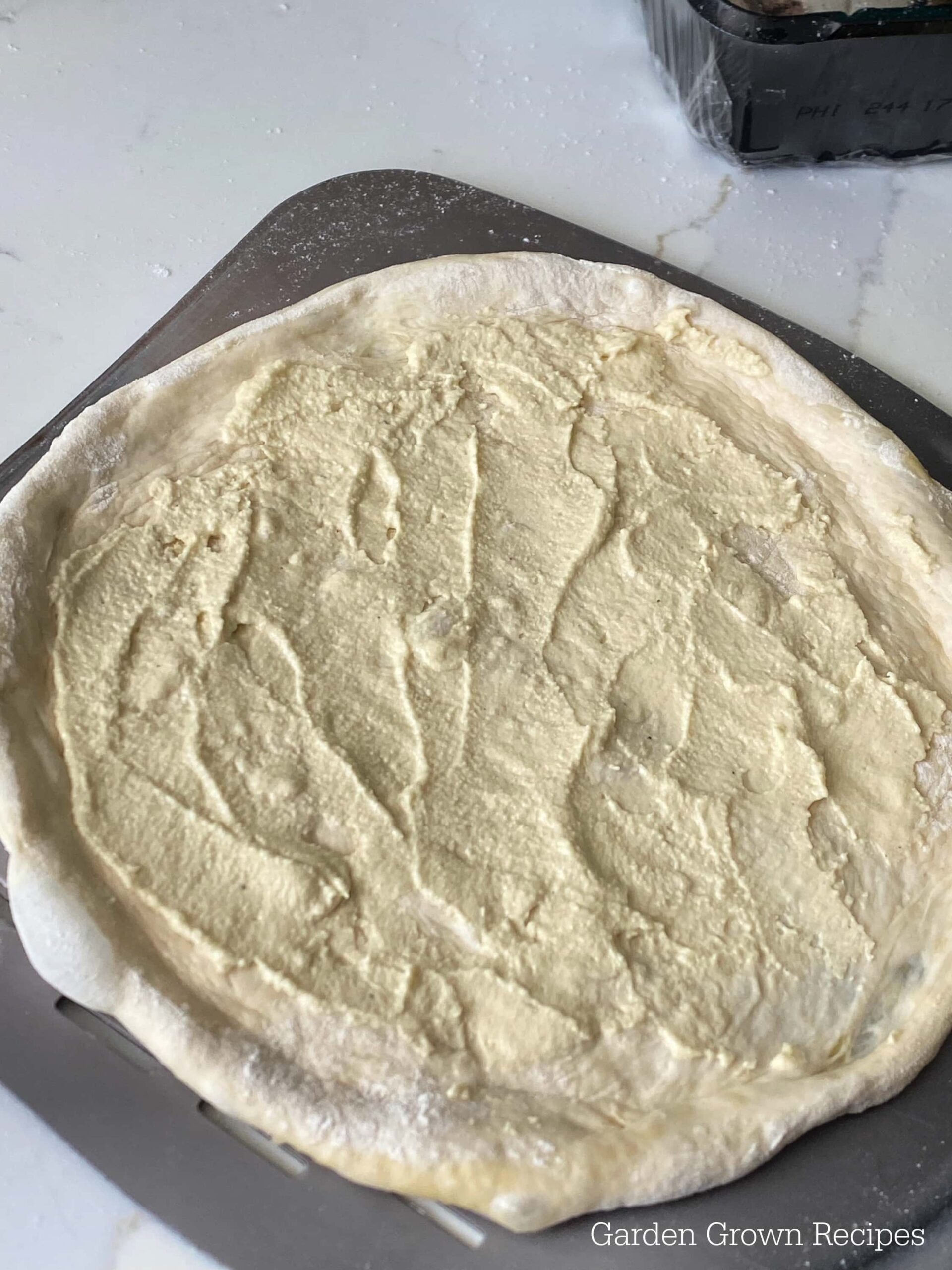 homemade garlic cream sauce for pizza 