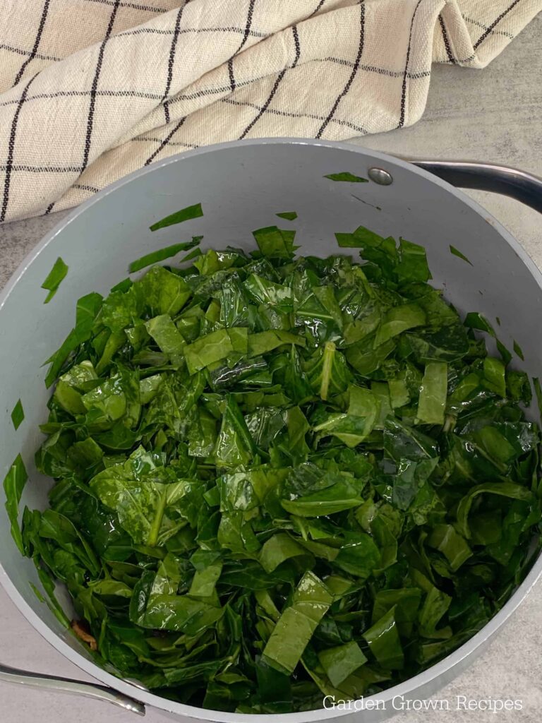 How to Cook Collard Greens with Chicken Broth