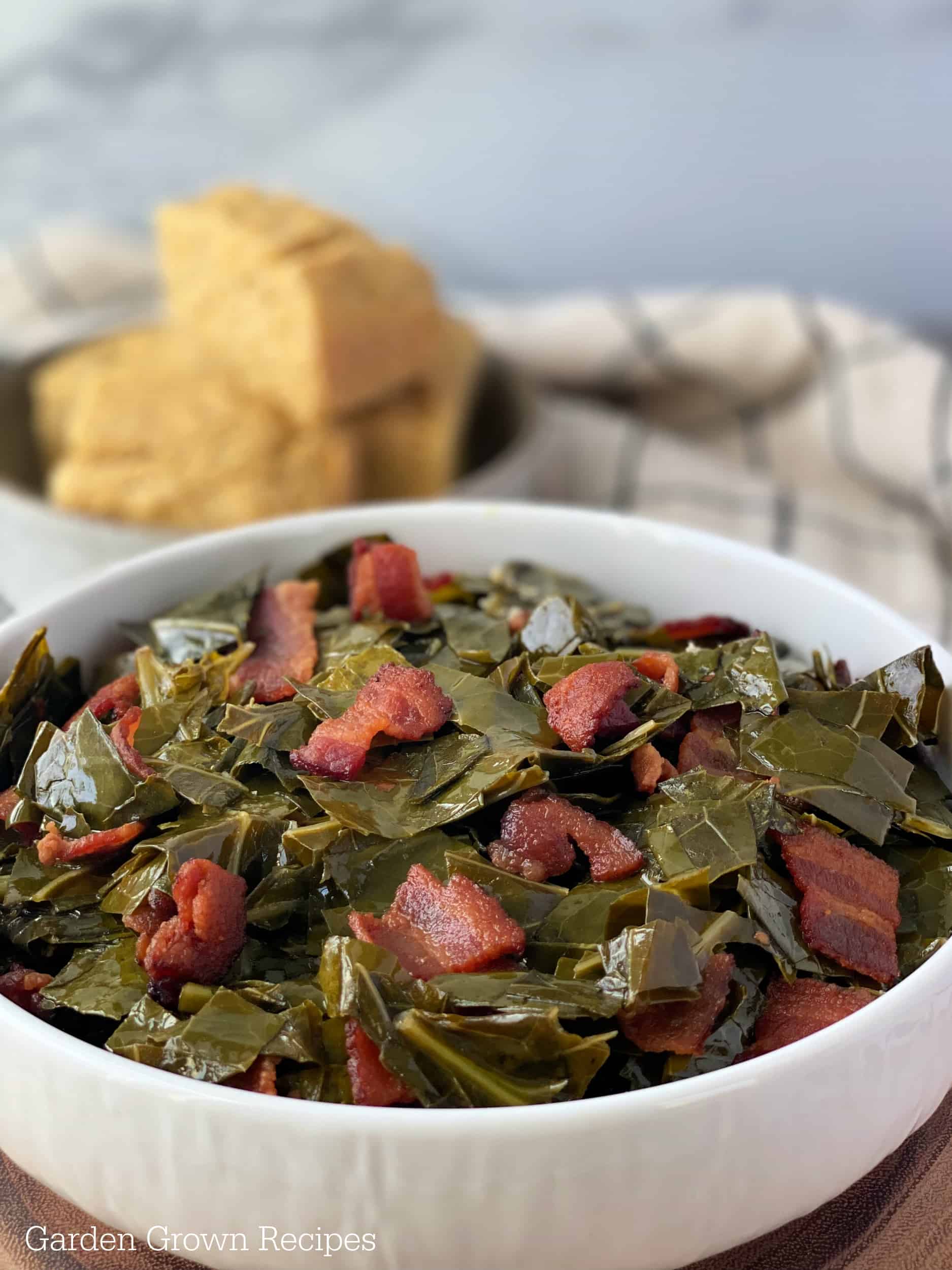 easy authentic southern collard greens recipe with chicken broth and bacon