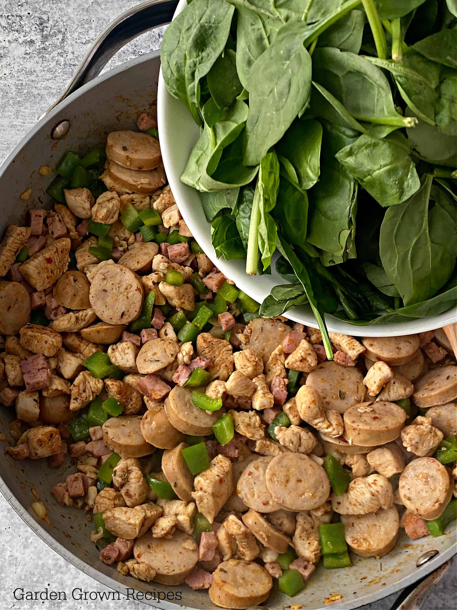 fresh spinach with cajun chicken Alfredo pasta recipe 