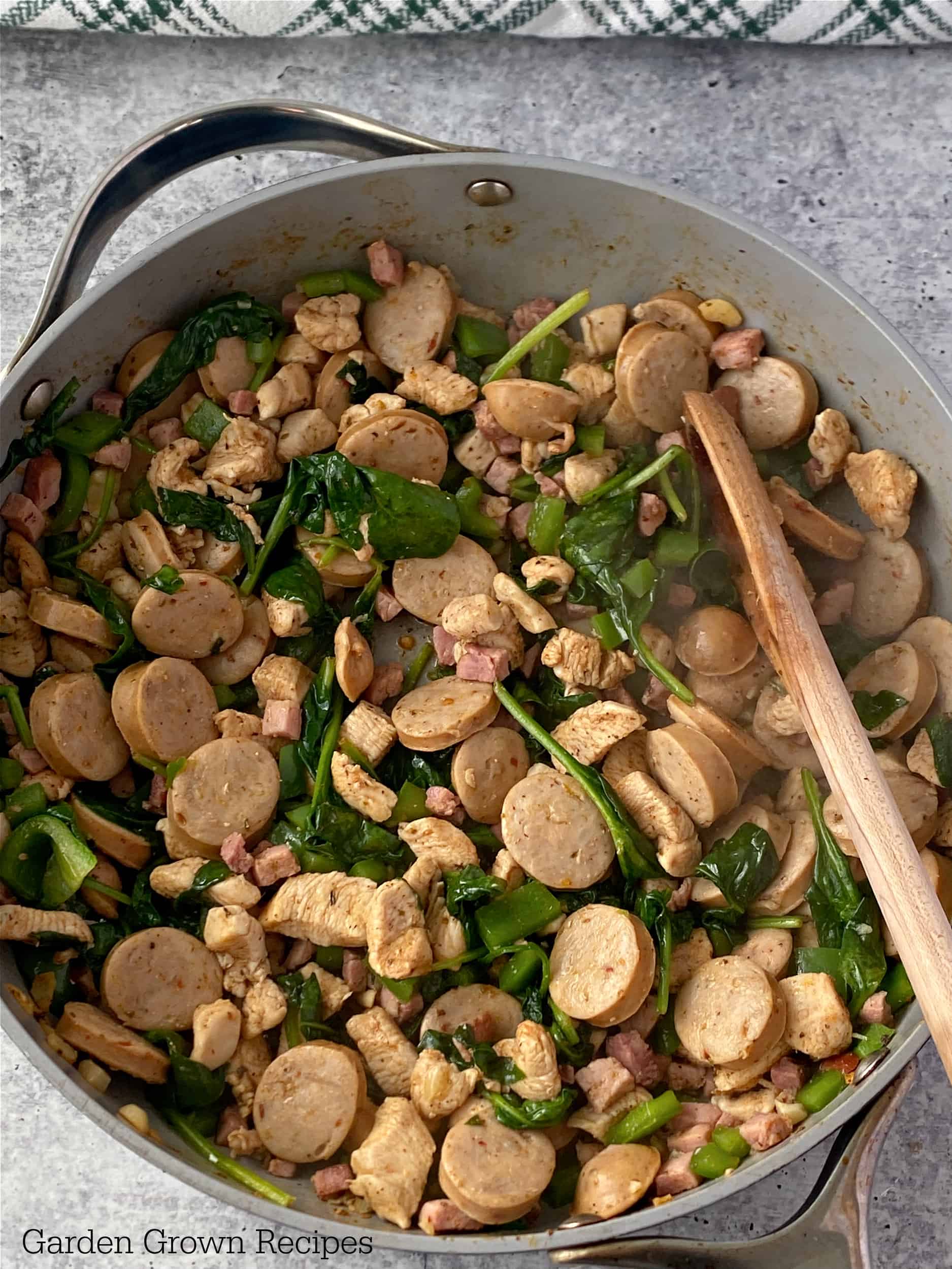 cajun chicken with spinach 