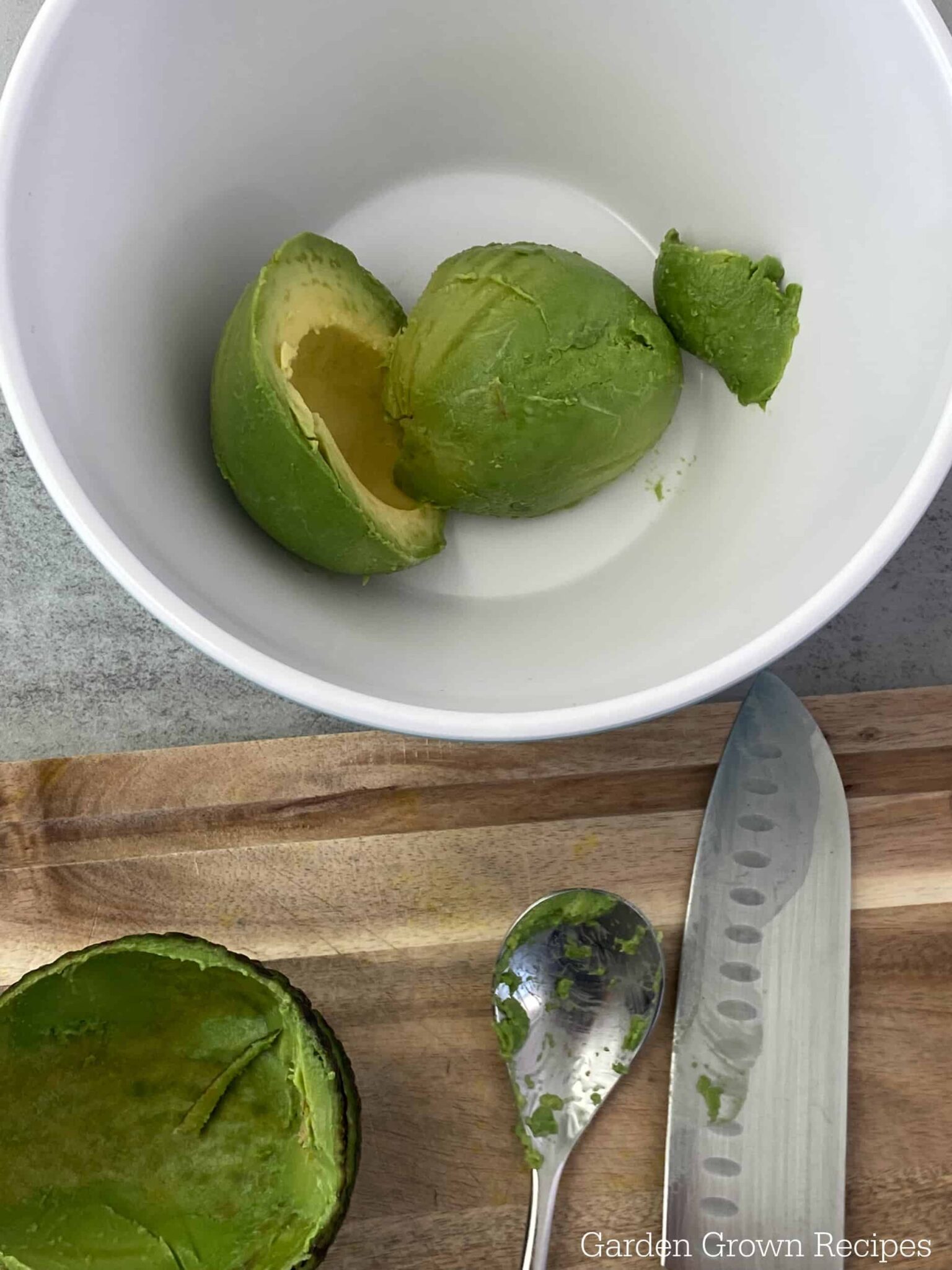 Easy Homemade Avocado Mayonnaise Recipe